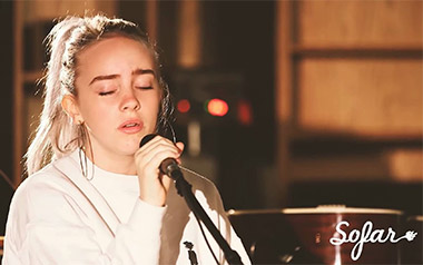 Six-Feet-Under吉他谱_Billie-Eilish_D调_变调夹不夹_捷诚吉他教室