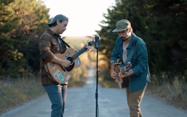 Take-Me-Home-Country-Roads吉他谱_John-Denver_G调_变调夹2品_捷诚吉他教室