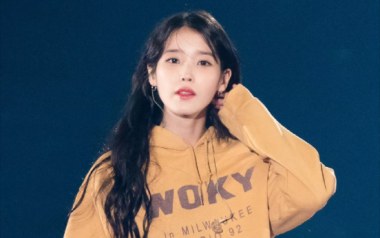 Through-The-Night吉他谱_IU_C调_变调夹3品_一颗加菲