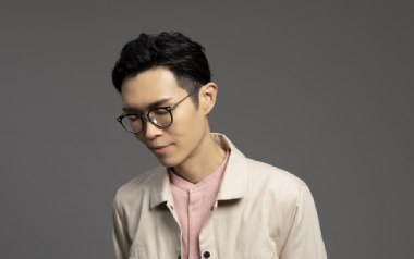 爱爱爱吉他谱_方大同_G调_变调夹2品_7T吉他教室