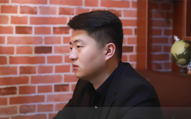 爱都爱了吉他谱_小洲_C调_变调夹不夹_登山者