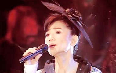 爱你在心口难开吉他谱_凤飞飞_标准调弦_变调夹不夹_深蓝雨吉他