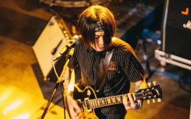 广西爱情故事吉他谱_莫宏明_F调_变调夹不夹_濮宇