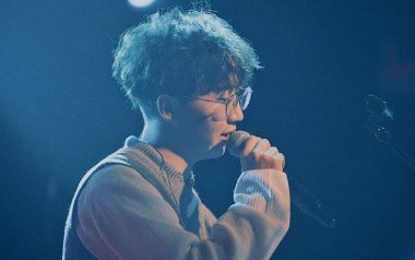 白羊吉他谱_徐秉龙_D调_变调夹1品_网络转载