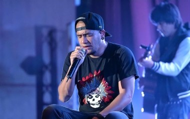 搬家吉他谱_张震岳_A调_变调夹不夹_小埋