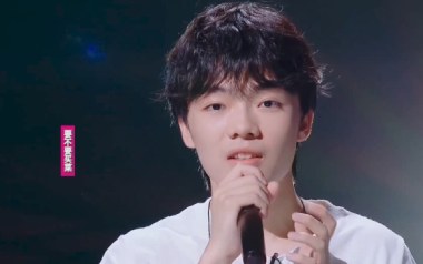 卑微小调吉他谱_要不要买菜_C调_变调夹1品_无限延音