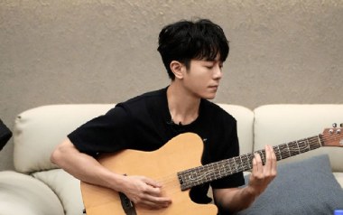 别说没爱过吉他谱_韦礼安_C调_变调夹不夹_一颗加菲
