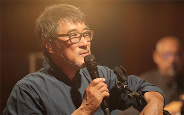 不必在乎我是谁吉他谱_李宗盛_E调_变调夹不夹_吉他张小胖
