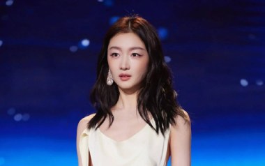 不完美女孩吉他谱_周冬雨_G调_变调夹1品_小埋