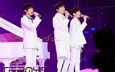 不完美小孩吉他谱_Tfboys_C调_变调夹1品_酷音小伟