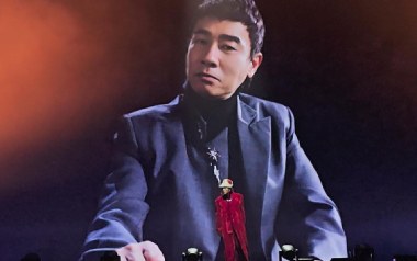 叱咤红人吉他谱_陈小春_C调_变调夹5品_一颗加菲