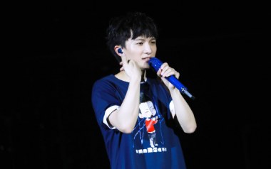 触不可及吉他谱_周深_C调_变调夹3品_网络转载