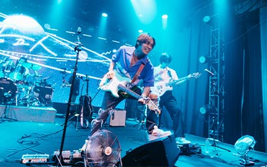 带我去找夜生活吉他谱_告五人_C调_变调夹1品_吉他专家