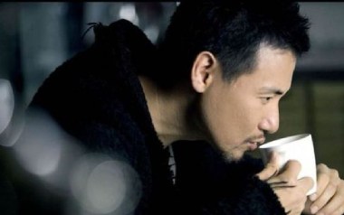 等风雨经过吉他谱_张学友_C调_变调夹4品_吉他专家