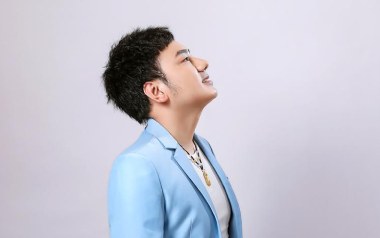 点歌的人吉他谱_海来阿木_G调_变调夹3品_深蓝雨吉他的教程