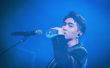 低空飞行吉他谱_沈以诚_C调_变调夹不夹_弦木吉他