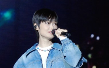冬天快乐吉他谱_李宇春_G调_变调夹2品_小埋