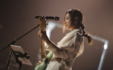 芳草地吉他谱_陈粒_C调_变调夹不夹_悦音之声