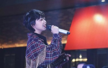 非酋吉他谱_薛明媛_C调_变调夹不夹_小东音乐