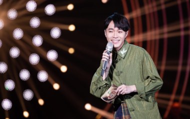 蜂鸟吉他谱_吴青峰_G调_变调夹3品_大卫吉他私塾的教程