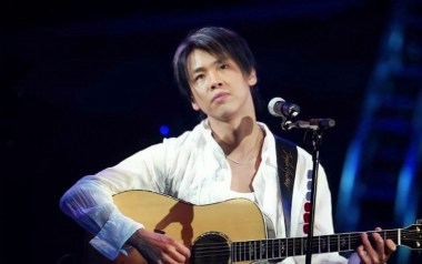 宫保鸡丁吉他谱_陶喆_G调_变调夹2品_浪淘沙