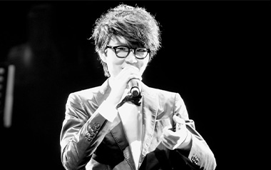 红豆吉他谱_方大同_#F调_变调夹不夹_三只猫吉他工作室