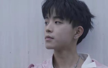 孤城吉他谱_洛先生_C调_变调夹不夹_第七城市