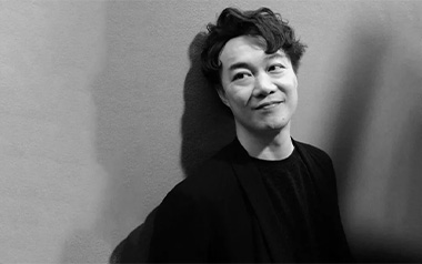 孤勇者吉他谱_陈奕迅_G调_变调夹4品_吉他专家