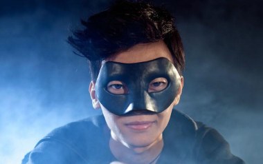海绵宝宝吉他谱_回音哥_A调_变调夹不夹_大伟吉他教室的教程
