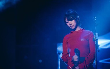 还想听你的故事吉他谱_谢春花_D调_变调夹2品_吉他专家