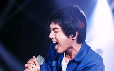寒鸦少年吉他谱_华晨宇_F调_变调夹1品_乐星人吉他教室