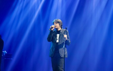 虎口脱险吉他谱_老狼_E调_变调夹不夹_酷音小伟