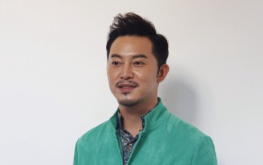 快乐男子汉吉他谱_沙溢_C调_变调夹4品_深蓝雨吉他的教程