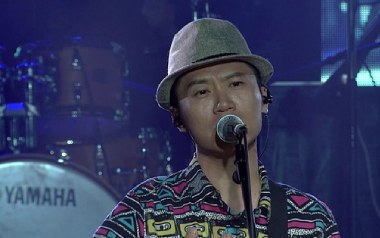 啷个哩个啷吉他谱_鹏泊_C调_变调夹3品_网络转载