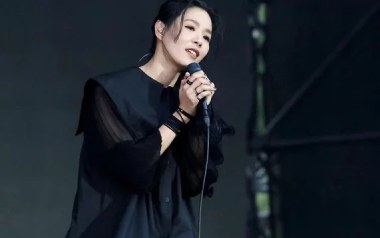 蓝天白云吉他谱_张悬_C调_变调夹1品_小埋