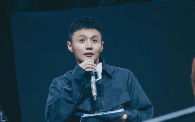乐团吉他谱_李荣浩_E调_变调夹不夹_网络转载