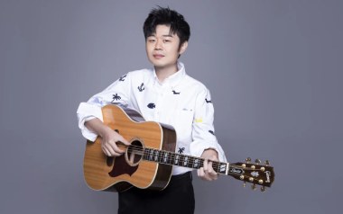 凌晨三点吉他谱_陈硕子_C调_变调夹5品_无限延音
