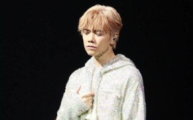 留低锁匙吉他谱_张敬轩_G调_变调夹2品_两万五