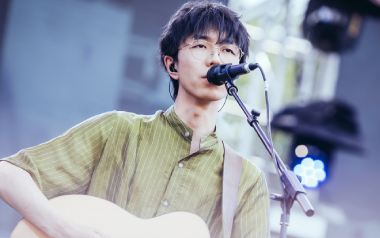 理想三旬吉他谱_陈鸿宇_G调_变调夹3品_吉他专家
