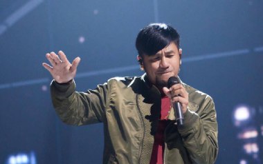 路口吉他谱_张震岳_A调_变调夹不夹_卢海江