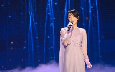 明月几时有吉他谱_王菲_C调_变调夹4品_浪淘沙