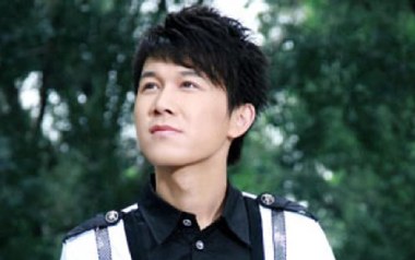 男人歌吉他谱_高进_C调_变调夹2品_一颗加菲