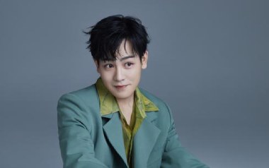 喷泉吉他谱_周张煜_标准调弦_变调夹2品_吴先生TAB