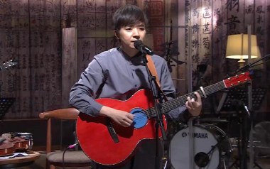 平凡故事吉他谱_李剑青_G调_变调夹不夹_网络转载