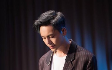 清醒梦境吉他谱_陈伟霆_C调_变调夹4品_网络转载