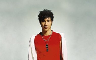 七十亿分之一吉他谱_王力宏_C调_变调夹4品_濮宇