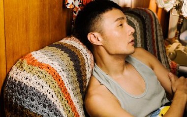 王牌冤家吉他谱_李荣浩_C调_变调夹3品_吴先生TAB