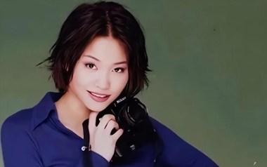 遗憾吉他谱_许美静_D调_变调夹1品_鹤唳吉他教室的教程