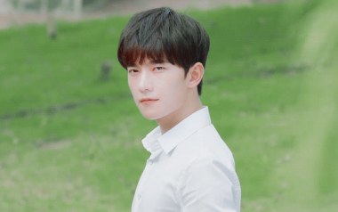 微微一笑很倾城吉他谱_杨洋_C调_变调夹不夹_八戒乐器
