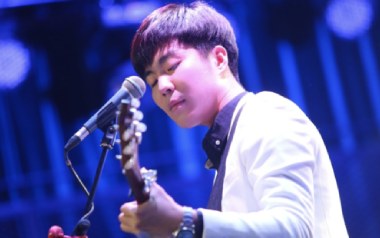 我的枪声里吉他谱_晓月老板_G调_变调夹不夹_西二吉他